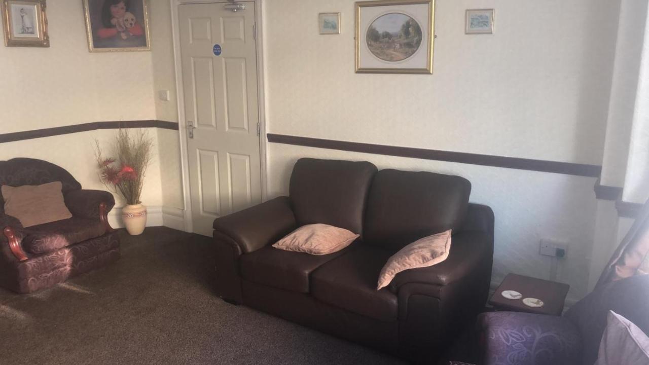 The Jewel Of The Sea Bed & Breakfast Blackpool Exterior photo