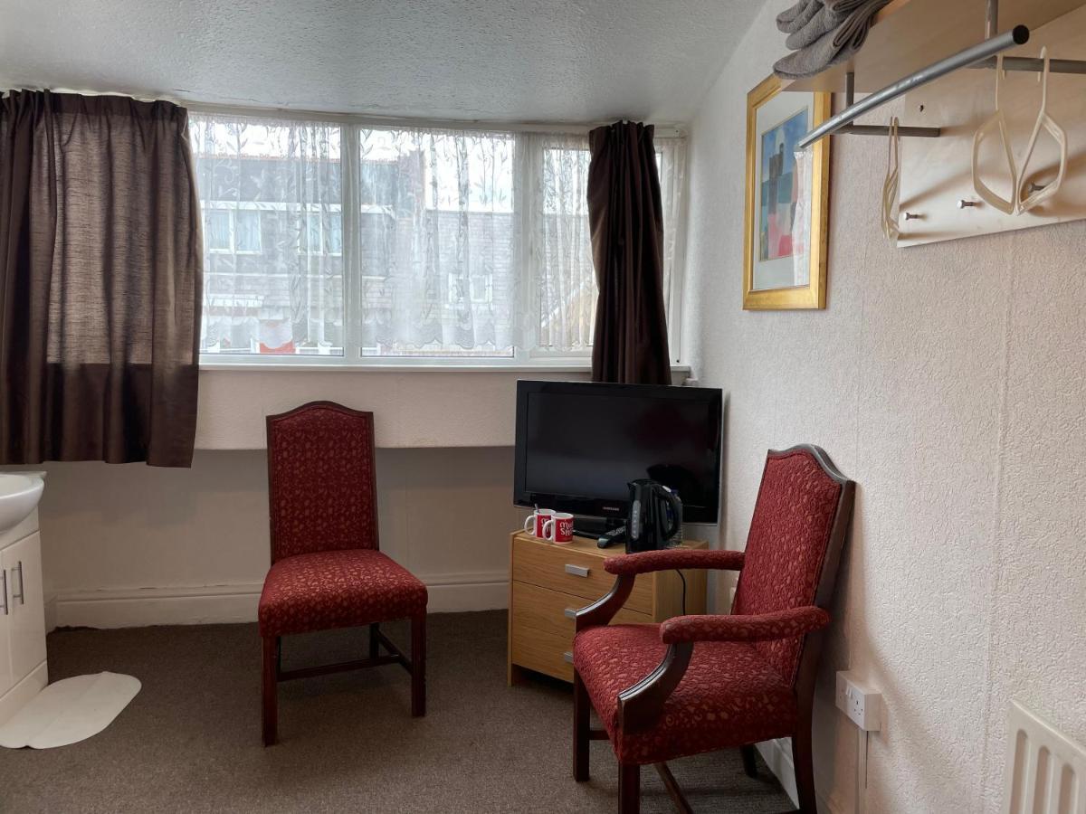 The Jewel Of The Sea Bed & Breakfast Blackpool Exterior photo