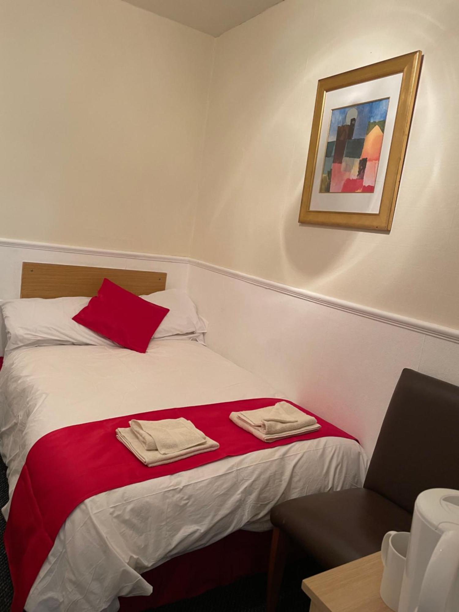 The Jewel Of The Sea Bed & Breakfast Blackpool Exterior photo