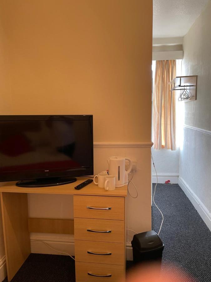 The Jewel Of The Sea Bed & Breakfast Blackpool Exterior photo